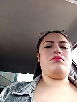 Snapshot of Lesly_10- chatting on 10-20-25, 04:29 Lesly 10- online show from 10-20-25, 04:29