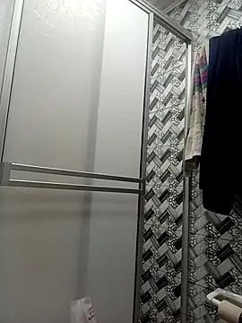 Snapshot of Lesly_10- chatting on 11-08-25, 03:01 Lesly 10- online show from 11-08-25, 03:01