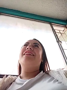 Snapshot of Lesly_10- chatting on 11-16-25, 09:20 Lesly 10- online show from 11-16-25, 09:20