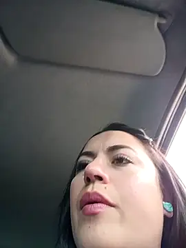 Snapshot of Lesly_10- chatting on 12-02-25, 05:08 Lesly 10- online show from 12-02-25, 05:08