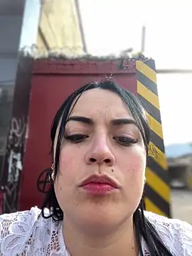 Snapshot of Lesly_10- chatting on 03-04-26, 09:21 Lesly 10- online show from 03-04-26, 09:21