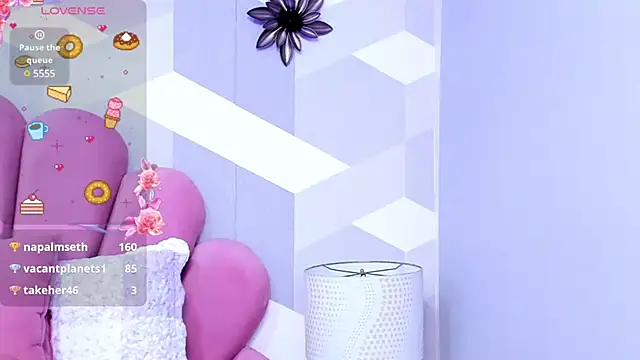 Snapshot of KylieMonnett chatting on 02-02-25, 11:21 KylieMonnett online show from 02-02-25, 11:21