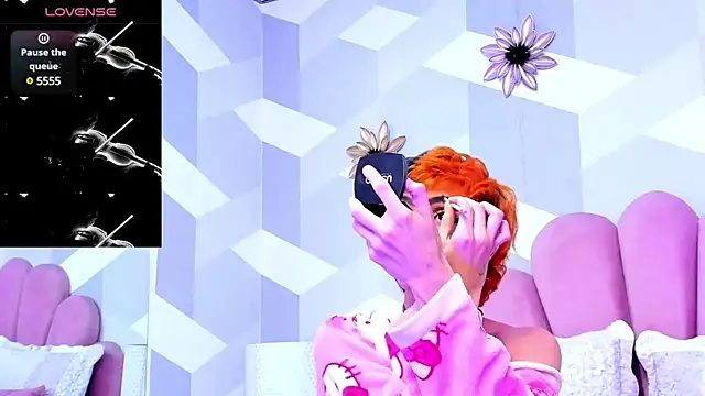 Snapshot of KylieMonnett chatting on 02-05-25, 07:53 KylieMonnett online show from 02-05-25, 07:53