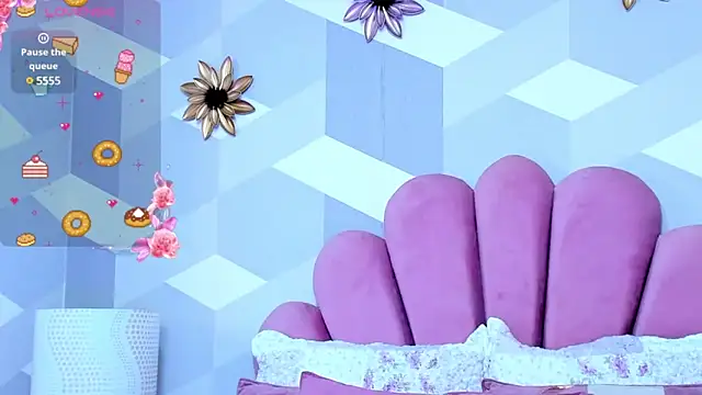 Snapshot of KylieMonnett chatting on 02-20-25, 02:51 KylieMonnett online show from 02-20-25, 02:51