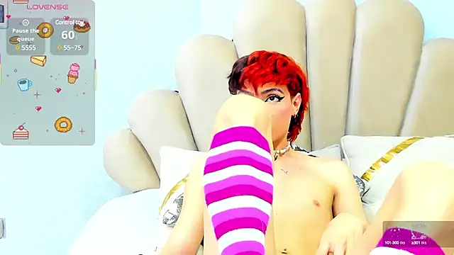 Snapshot of KylieMonnett chatting on 03-01-25, 08:42 KylieMonnett online show from 03-01-25, 08:42