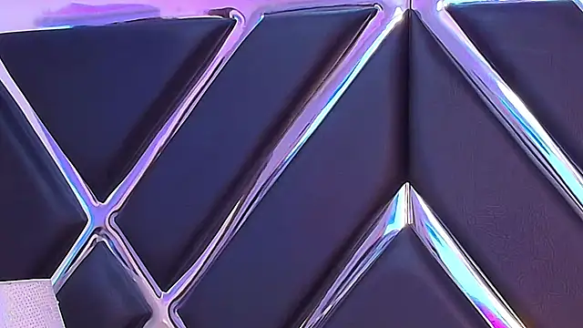 Snapshot of KylieMonnett chatting on 02-20-26, 01:35 KylieMonnett online show from 02-20-26, 01:35