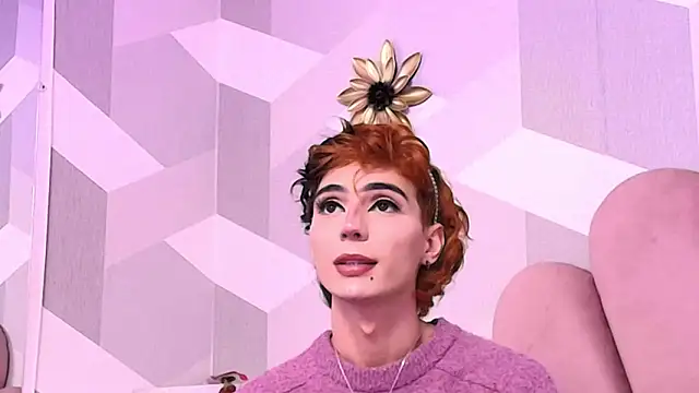 Snapshot of KylieMonnett chatting on 03-08-26, 03:32 KylieMonnett online show from 03-08-26, 03:32