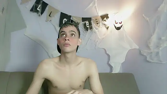 Snapshot of zacariasss_ chatting on 11-01-25, 03:19 zacariasss online show from 11-01-25, 03:19