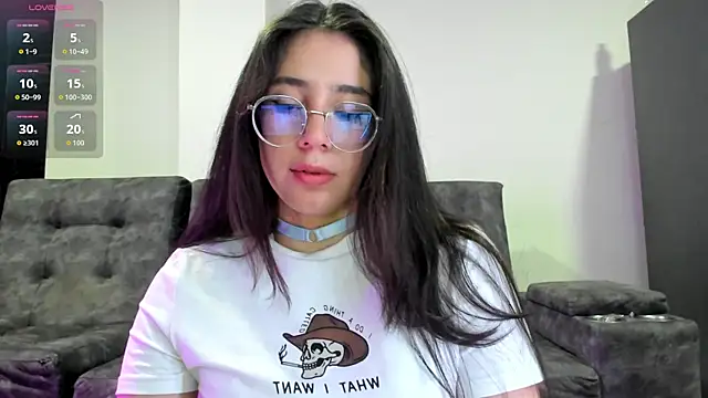 emmadiaz1 online show from 10-10-25, 03:27