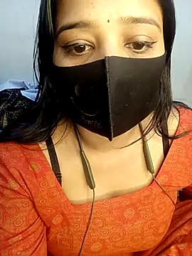 Snapshot of Sony-Model chatting on 12-18-25, 04:18 Sony-Model online show from 12-18-25, 04:18