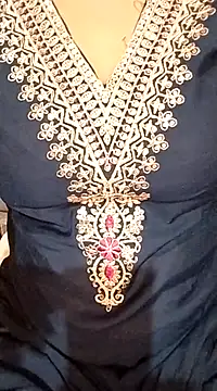 Snapshot of Sweetlovve@xh chatting on 02-13-25, 05:05 Sweetlovvexh online show from 02-13-25, 05:05