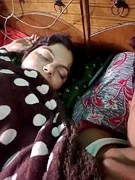 Snapshot of Lustyful_Couple chatting on 01-11-25, 09:46 Lustyful Couple online show from 01-11-25, 09:46