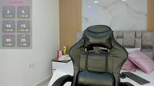 Snapshot of Khalifa_fletcher chatting on 01-29-25, 08:35 Khalifa fletcher online show from 01-29-25, 08:35