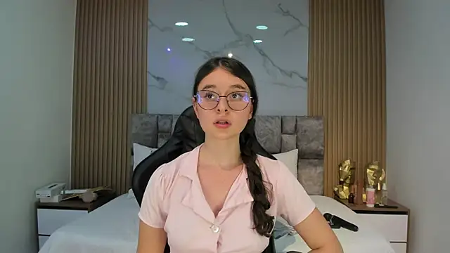 Snapshot of Khalifa_fletcher chatting on 02-08-25, 08:42 Khalifa fletcher online show from 02-08-25, 08:42