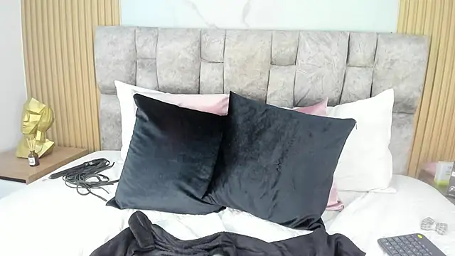 Snapshot of Khalifa_fletcher chatting on 02-12-25, 12:58 Khalifa fletcher online show from 02-12-25, 12:58