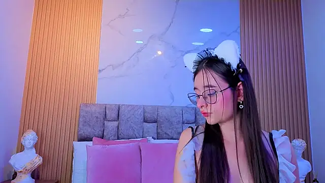 Snapshot of Khalifa_fletcher chatting on 10-31-25, 01:28 Khalifa fletcher online show from 10-31-25, 01:28