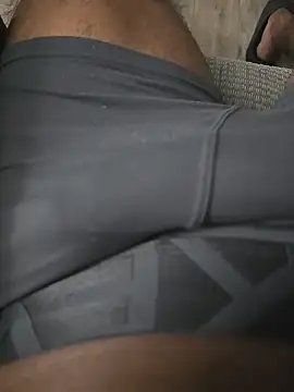 Snapshot of Keshuloveyou chatting on 12-29-24, 07:17 Keshuloveyou online show from 12-29-24, 07:17