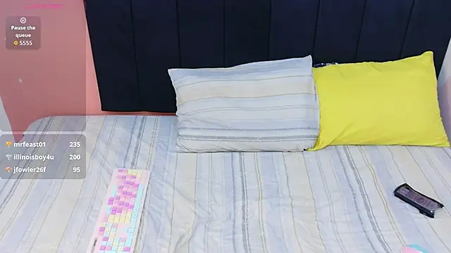 petitelittleebony online show from 02-15-26, 07:54