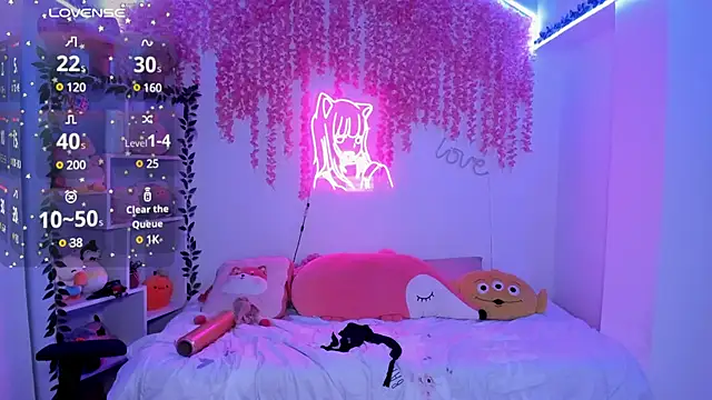 Snapshot of cat_kitty18_ chatting on 02-11-25, 10:07 cat kitty18 online show from 02-11-25, 10:07