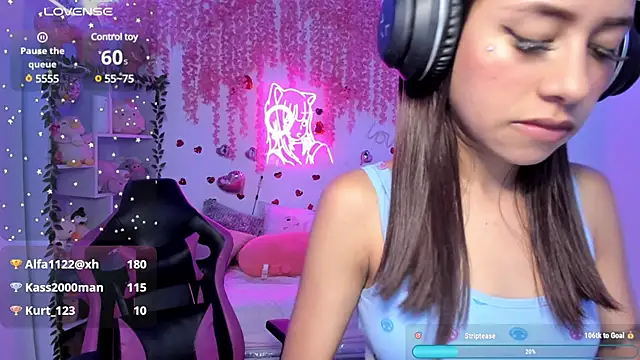 Snapshot of cat_kitty18_ chatting on 02-26-25, 12:38 cat kitty18 online show from 02-26-25, 12:38