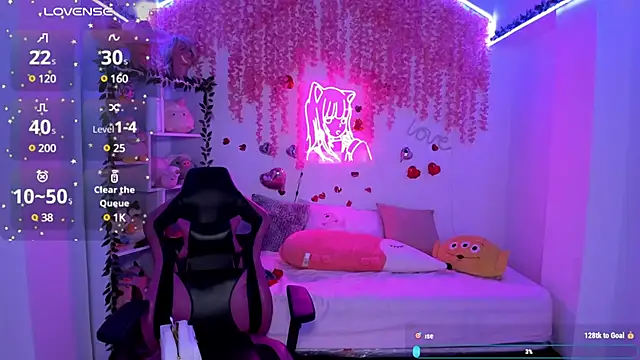 Snapshot of cat_kitty18_ chatting on 03-05-25, 06:56 cat kitty18 online show from 03-05-25, 06:56