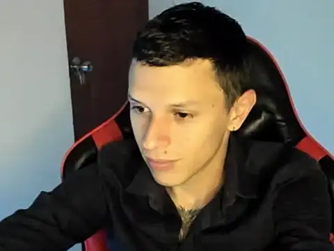 Snapshot of goodboy69l chatting on 05-06-26, 12:08 goodboy69l online show from 05-06-26, 12:08