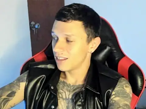 Snapshot of goodboy69l chatting on 05-16-26, 05:34 goodboy69l online show from 05-16-26, 05:34