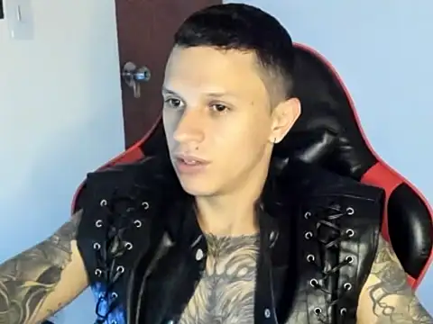 Snapshot of goodboy69l chatting on 05-29-26, 10:41 goodboy69l online show from 05-29-26, 10:41