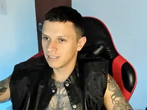 Snapshot of goodboy69l chatting on 06-02-26, 05:04 goodboy69l online show from 06-02-26, 05:04