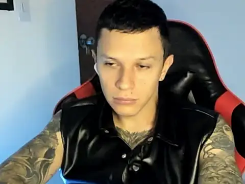 Snapshot of goodboy69l chatting on 06-14-26, 11:45 goodboy69l online show from 06-14-26, 11:45