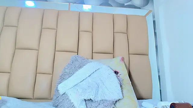 Snapshot of mss_samy chatting on 12-16-25, 03:11 mss samy online show from 12-16-25, 03:11