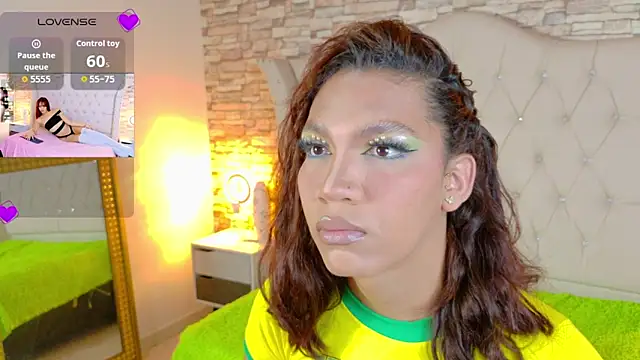 Sara-Smith- online show from 06-11-26, 11:19