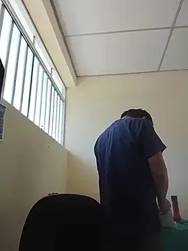 Snapshot of activo202 chatting on 12-14-25, 06:12 activo202 online show from 12-14-25, 06:12