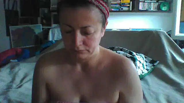 Snapshot of MariaAnaSunshine chatting on 09-12-25, 06:46 MariaAnaSunshine online show from 09-12-25, 06:46