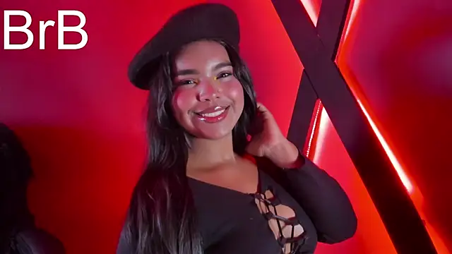 zoe roux21 online show from 10-04-25, 09:46