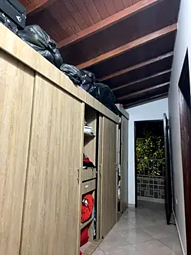 zoe roux21 online show from 10-25-25, 03:14