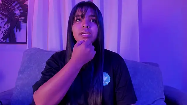 zoe roux21 online show from 11-06-25, 02:56