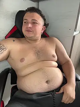 AndresChuboi online show from 11-23-25, 06:52