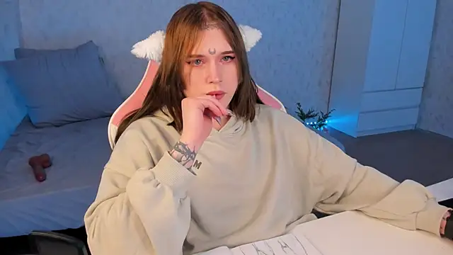 Snapshot of Spliti_moon chatting on 02-09-25, 08:45 Spliti moon online show from 02-09-25, 08:45