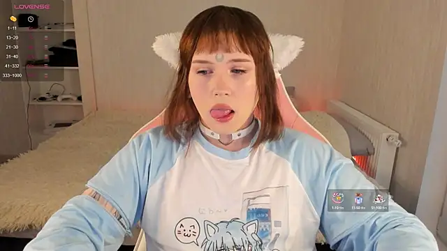 Snapshot of Spliti_moon chatting on 10-11-25, 12:15 Spliti moon online show from 10-11-25, 12:15