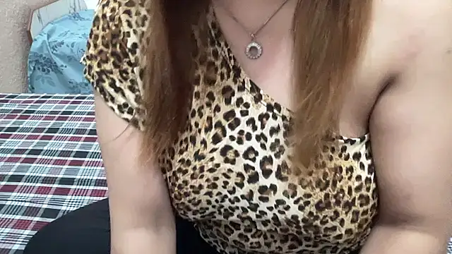 Snapshot of sassypooja chatting on 05-11-26, 04:15 sassypooja online show from 05-11-26, 04:15
