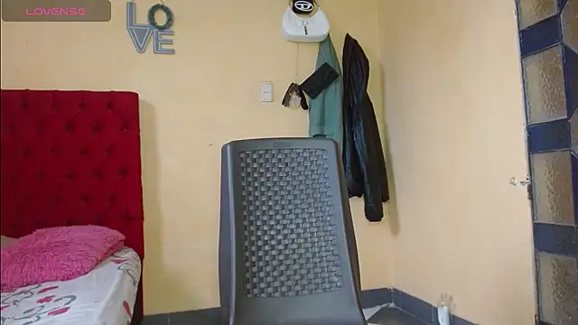 cristinamontiel online show from 01-07-25, 02:19