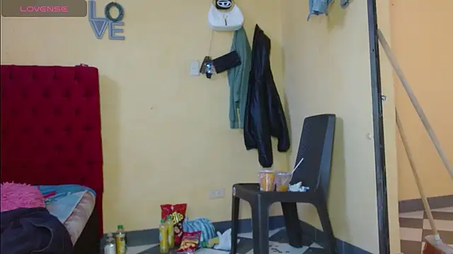 cristinamontiel online show from 01-19-25, 03:42