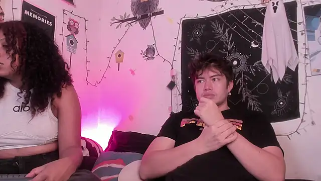 hothoneychile online show from 11-25-25, 03:01