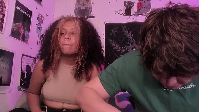 Snapshot of hothoneychile chatting on 01-08-26, 11:40 hothoneychile online show from 01-08-26, 11:40