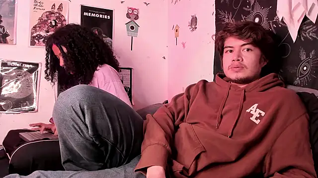 Snapshot of hothoneychile chatting on 02-16-26, 02:29 hothoneychile online show from 02-16-26, 02:29