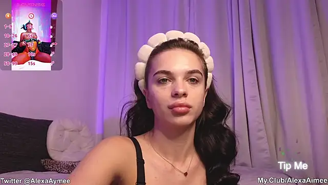 Snapshot of AlexaAimee chatting on 02-06-25, 04:31 AlexaAimee online show from 02-06-25, 04:31