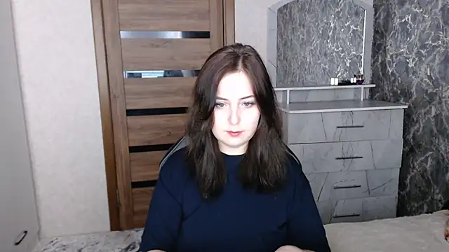 Snapshot of Kristy-Max chatting on 12-20-25, 09:55 Kristy-Max online show from 12-20-25, 09:55