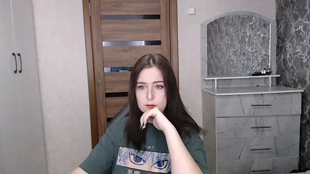 Snapshot of Kristy-Max chatting on 12-22-25, 09:45 Kristy-Max online show from 12-22-25, 09:45