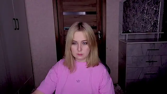 Snapshot of Kristy-Max chatting on 02-01-26, 09:57 Kristy-Max online show from 02-01-26, 09:57